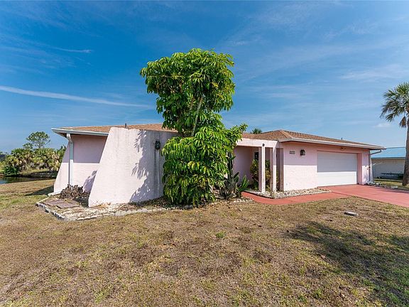 2nd image of 2811 Shannon Dr