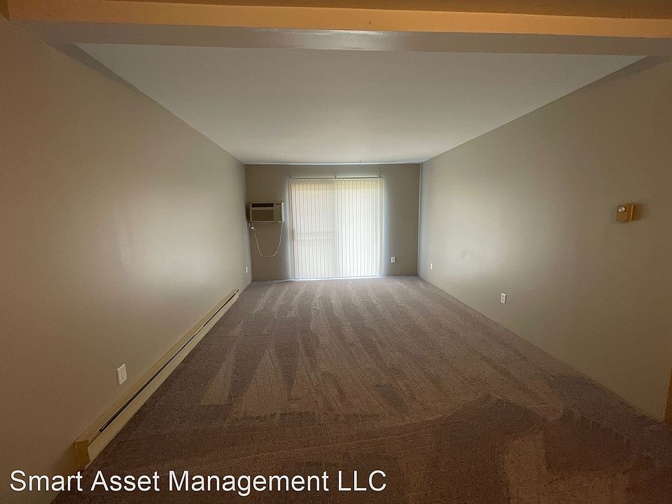 W208 N16586 Center St. Apartment Rentals Jackson, WI Zillow