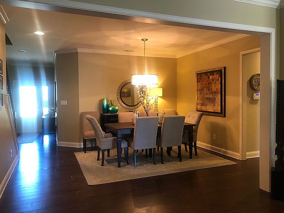 5th image of 637 Maidencane Dr