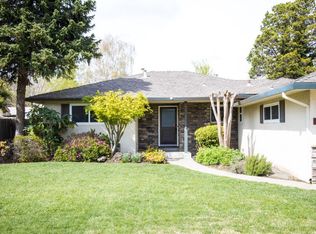 17 Starlit Cir, Sacramento, CA 95831