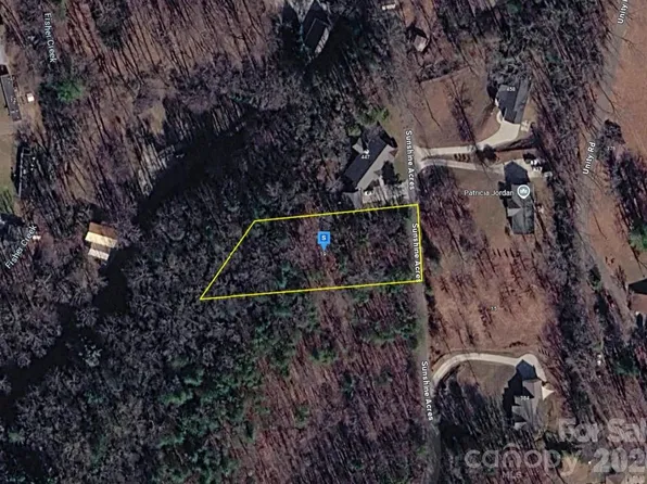 19 Skyland Dr, Sylva, NC 28779
