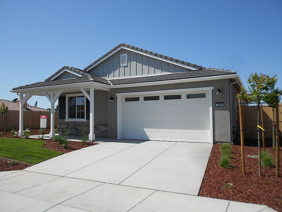 1st image of 729 Hickok Cir