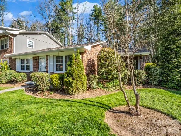 101 Boyd Dr APT 2A, Flat Rock, NC 28731