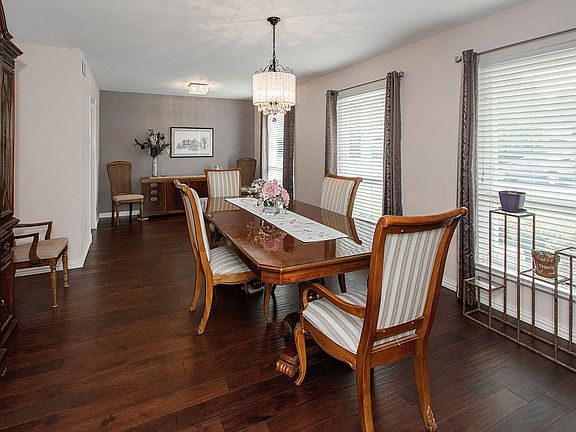 3rd image of 4055 Cedar Bayou Dr