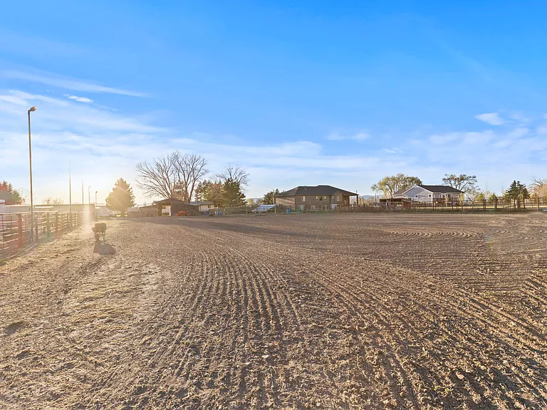 10390 N Highway 38 — Photo 23