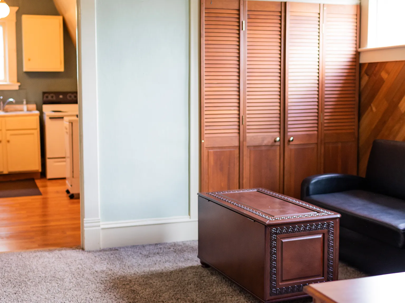 1 bed, 700 sqft, $1,200 — Photo 4