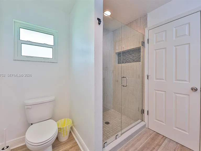 503 SE 17th St — Photo 9