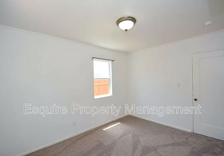 264 Franklin Ln — Photo 12