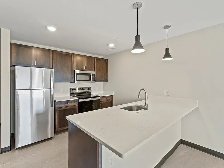 275 Lofts at Kingston Yard — Photo 4