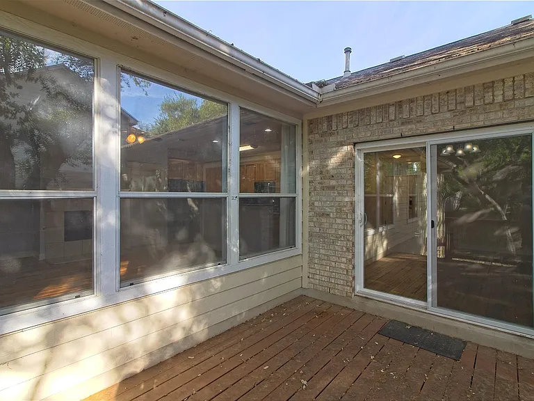 610 Palo Alto Ln — Photo 35