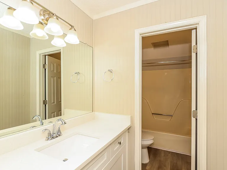 15 Valley Brook Dr — Photo 16