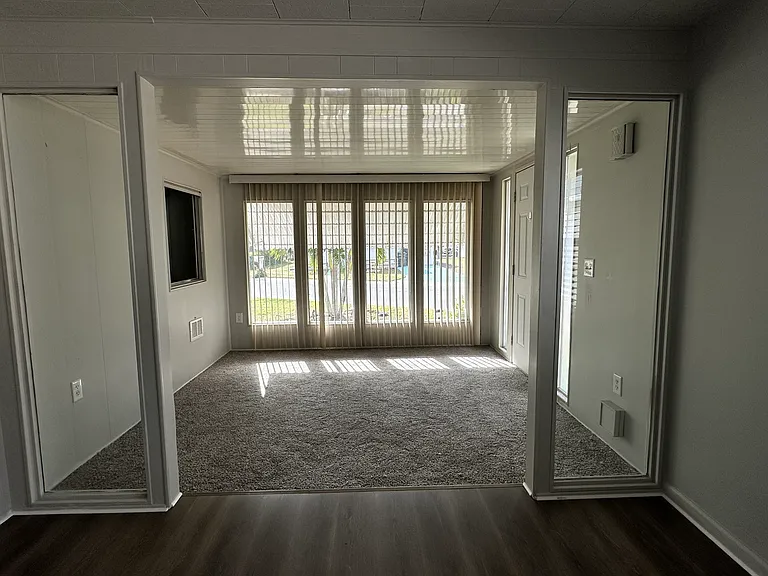 5004 Oakland Hills Ave — Photo 22
