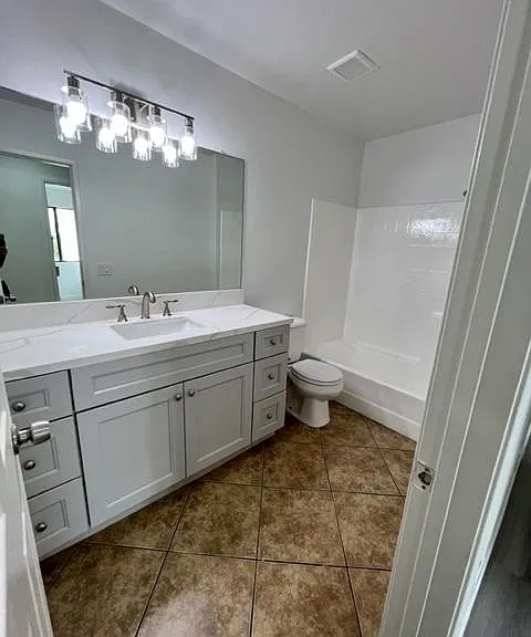 7893 Cerritos Ave — Photo 51