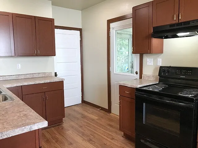 1216 Bellevue Ave — Photo 12