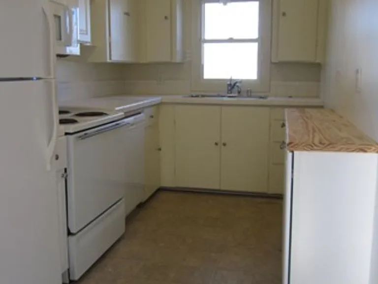 5889 Van Giesen Street 4 5 6 7 #1-2-8 — Photo 5