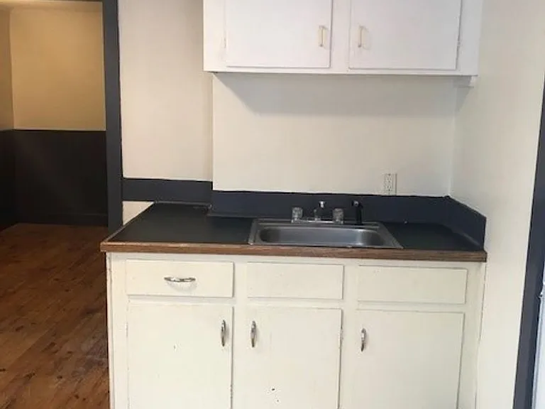 78 South St — Photo 3