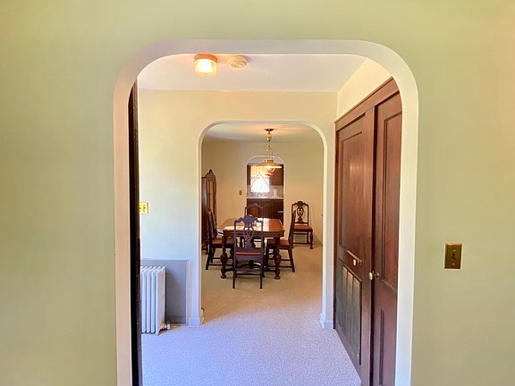 3rd image of 384 Madison St