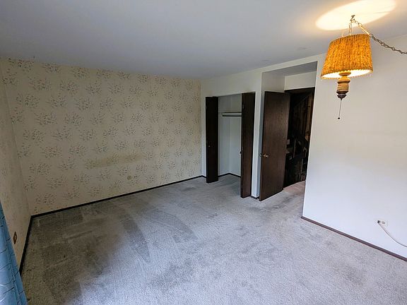 4th image of 149 Forest Ave APT C