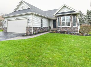 1107 Twin Leaf Ter, Webster, NY 14580