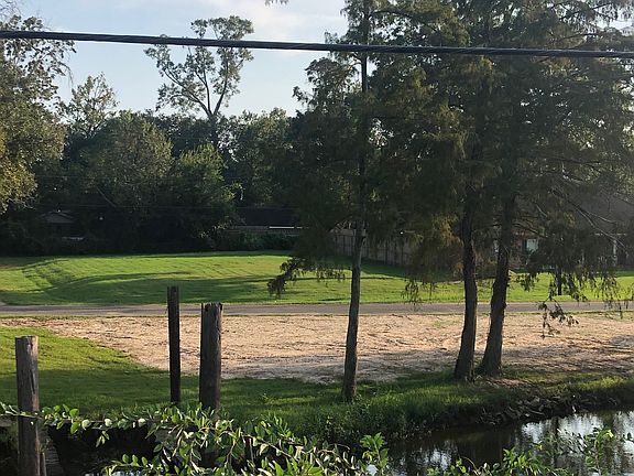 2nd image of Timberlawn Dr