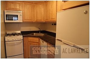 3rd image of 163 W 72nd St