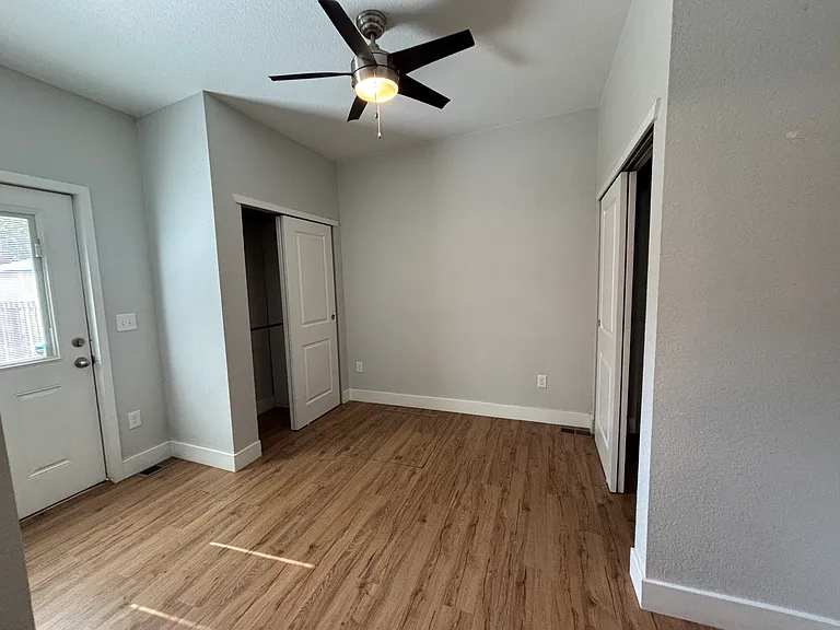 1731 N Lafayette St — Photo 12