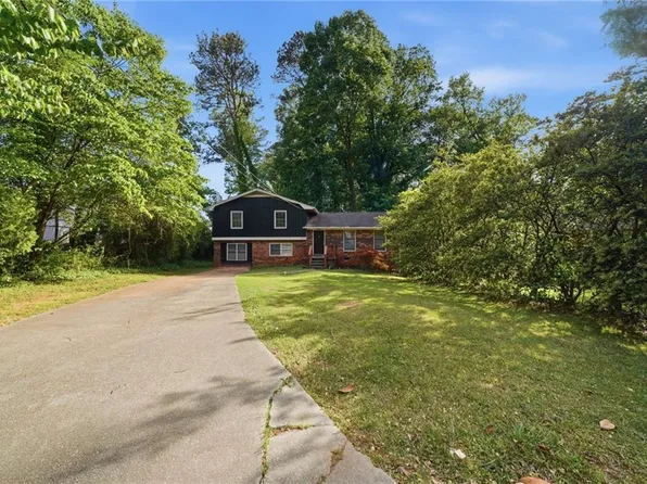 2719 Galaxy Ct, Decatur, GA 30034