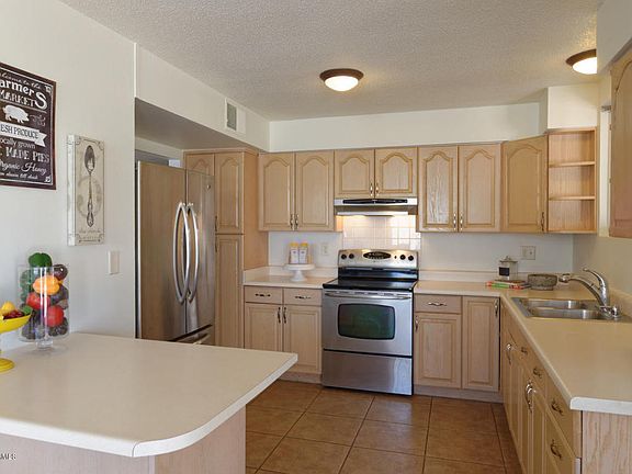 2nd image of 3224 W Tucana St