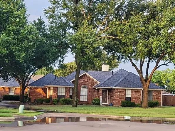 215 Rolling Ridge Ct, Crandall, TX 75114