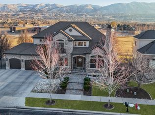 462 E Woodridge Oak Dr, Draper, UT 84020
