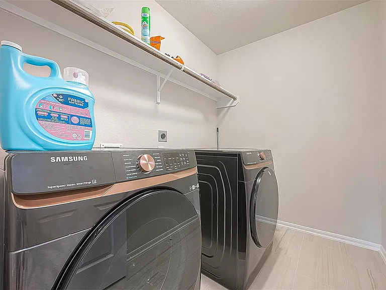 20607 Enrique Dr — Photo 25