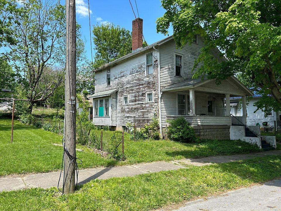 2nd image of 119 S Elm St