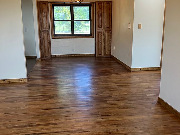 LIVING ROOM & DINING AREA
