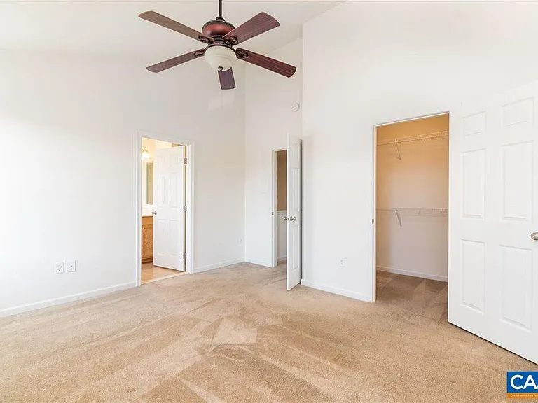 2138 Lockwood Dr — Photo 12