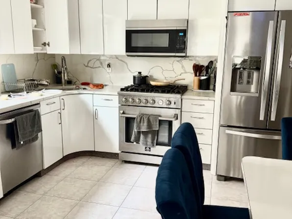 1874 East 27th Street image 2 of 18