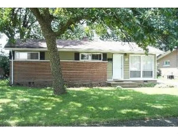 315 E Alden Dr photo 1