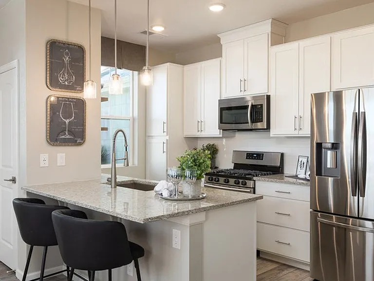 5762 S Addison Way #E — Photo 12