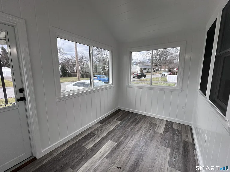 65 Roseville St — Photo 10