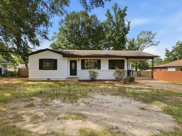 2033 Carolyn Ln, Pearl, MS 39208