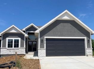 20914 W 190th Ter, Spring Hill, KS 66083