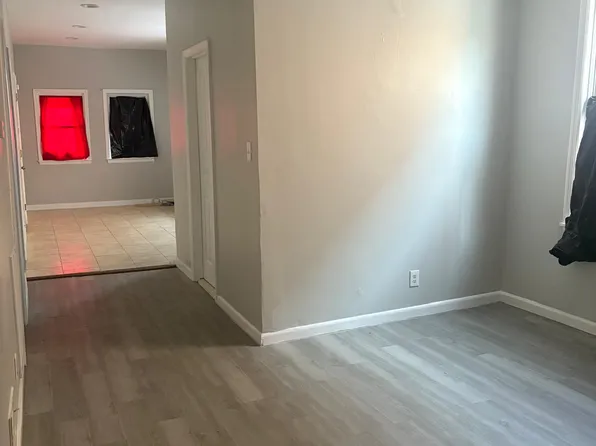 68 Brookdale Ave #1, Newark, NJ 07106