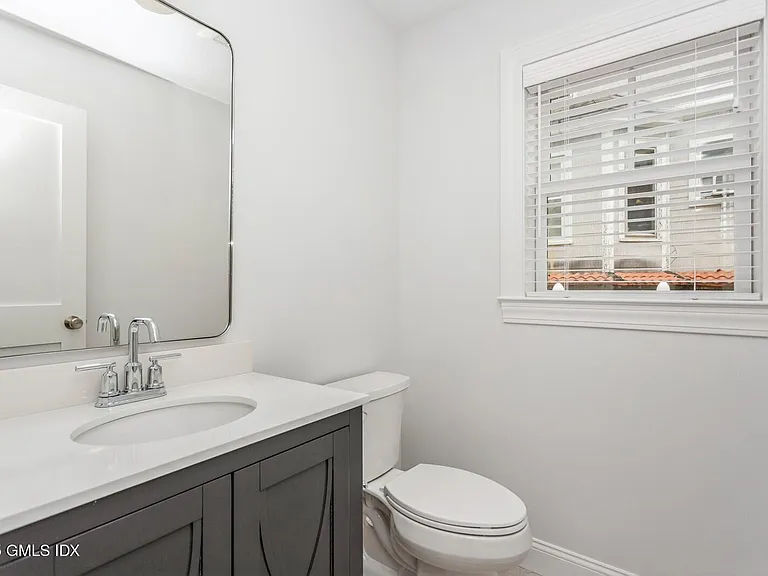 347 Delavan Ave #A — Photo 15