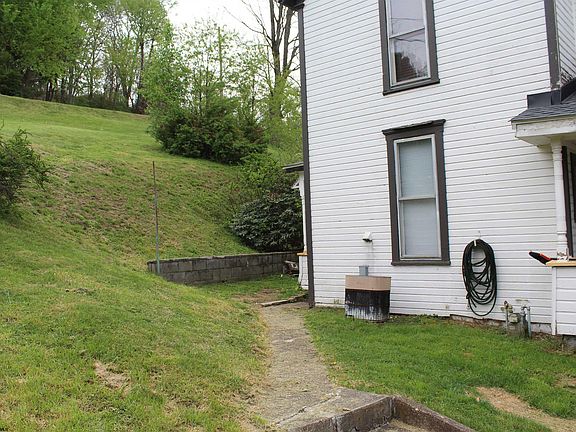 3rd image of 3418 Central St