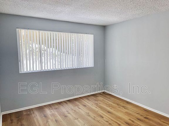 3rd image of 7235 Hollywood Blvd #W226