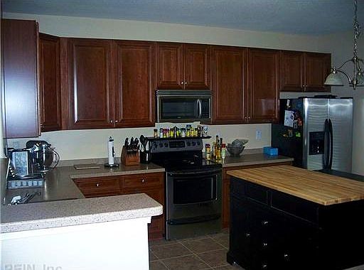 3rd image of 4428 Barkingdale Dr