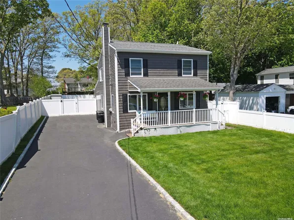 182 N Coleman Road, Centereach, NY 11720