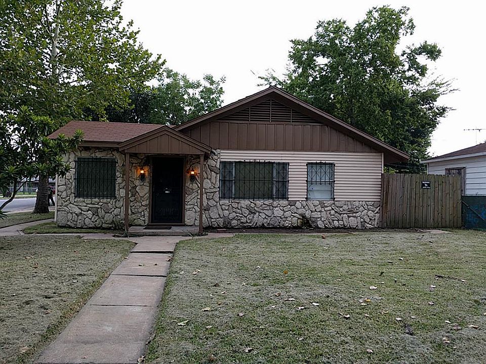 1st image of 2101 7th St