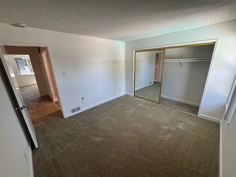 Lauren Garden Villas — Photo 10