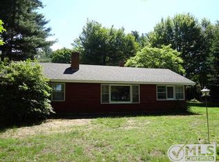 6929 Wood Rd, Norton Shores, MI 49444