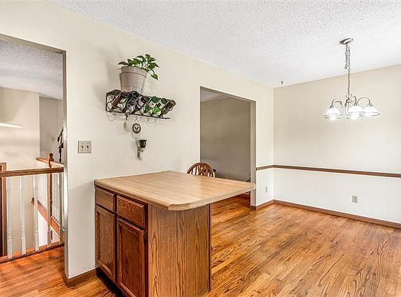 5th image of 4106 Wenzel Ln